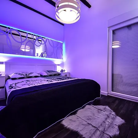 Tyra Delux Appartement *