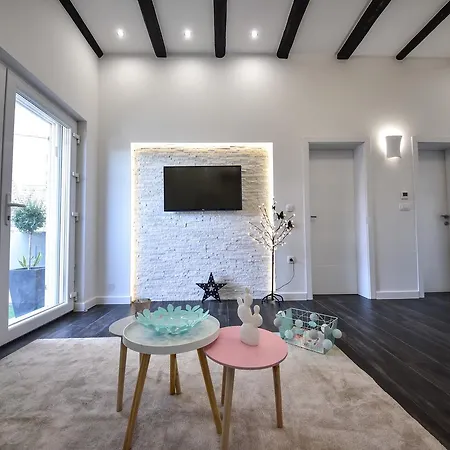 Tyra Delux Appartement
