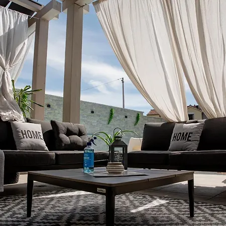 Tyra Delux Apartamento *