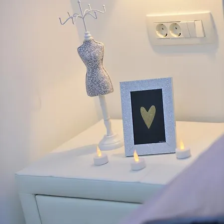Tyra Delux Appartement *