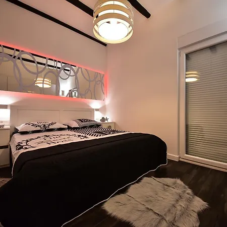 Tyra Delux Apartment Zadar