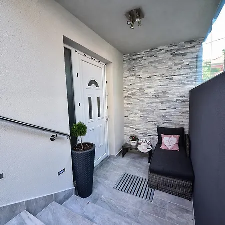 Appartement Tyra Delux *